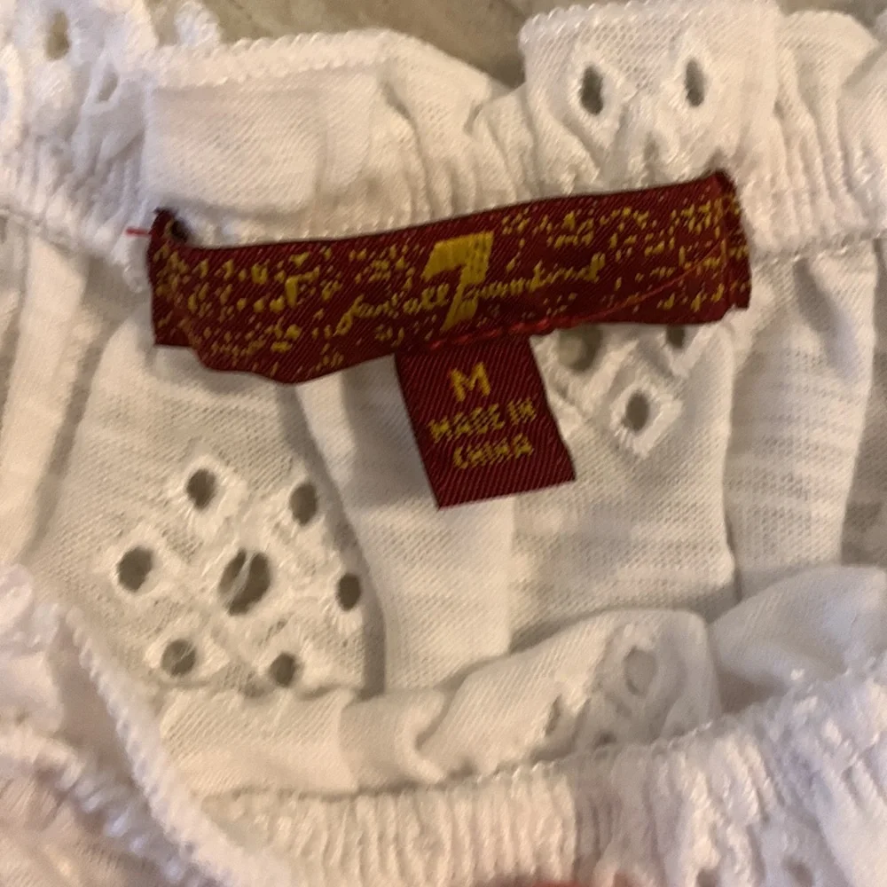 Girls 7 for All Mankind adorable white top - Picture 2 of 3